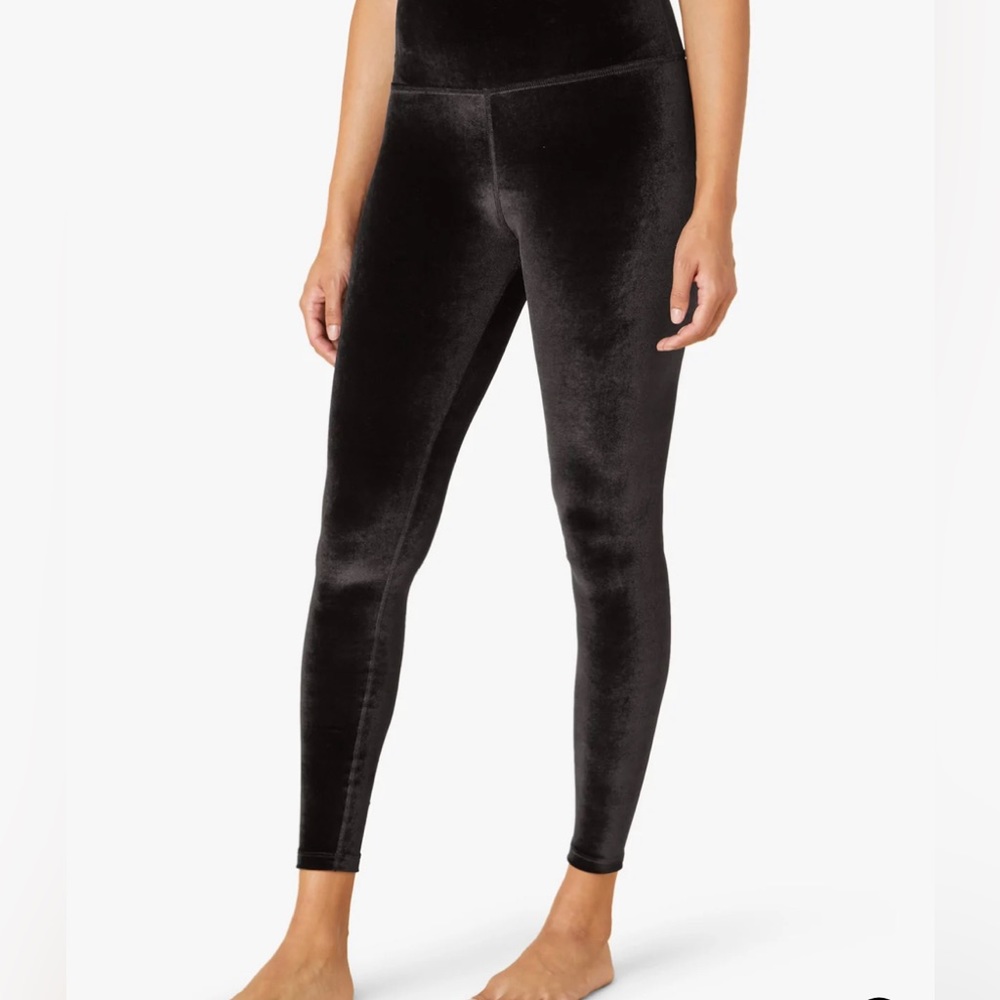 Beyond Yoga Velvet Motion High Waisted Midi Legging
